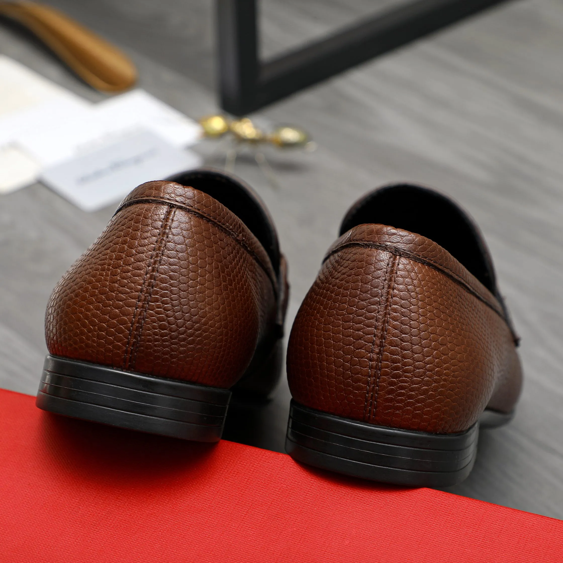 Men's shoes 💰p442 Product trademark: Ferragamo "Ferragamo" business slip-on leather shoes. Regular size: 38-46 (45.46 is custom-made and non-returnable) Product materials: Selected grained cowhide upper, cowhide lining, rubber outsole